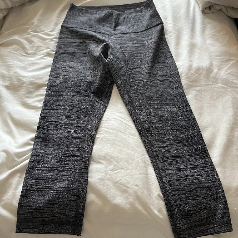 🌸 Lululemon crop leggings 🌸